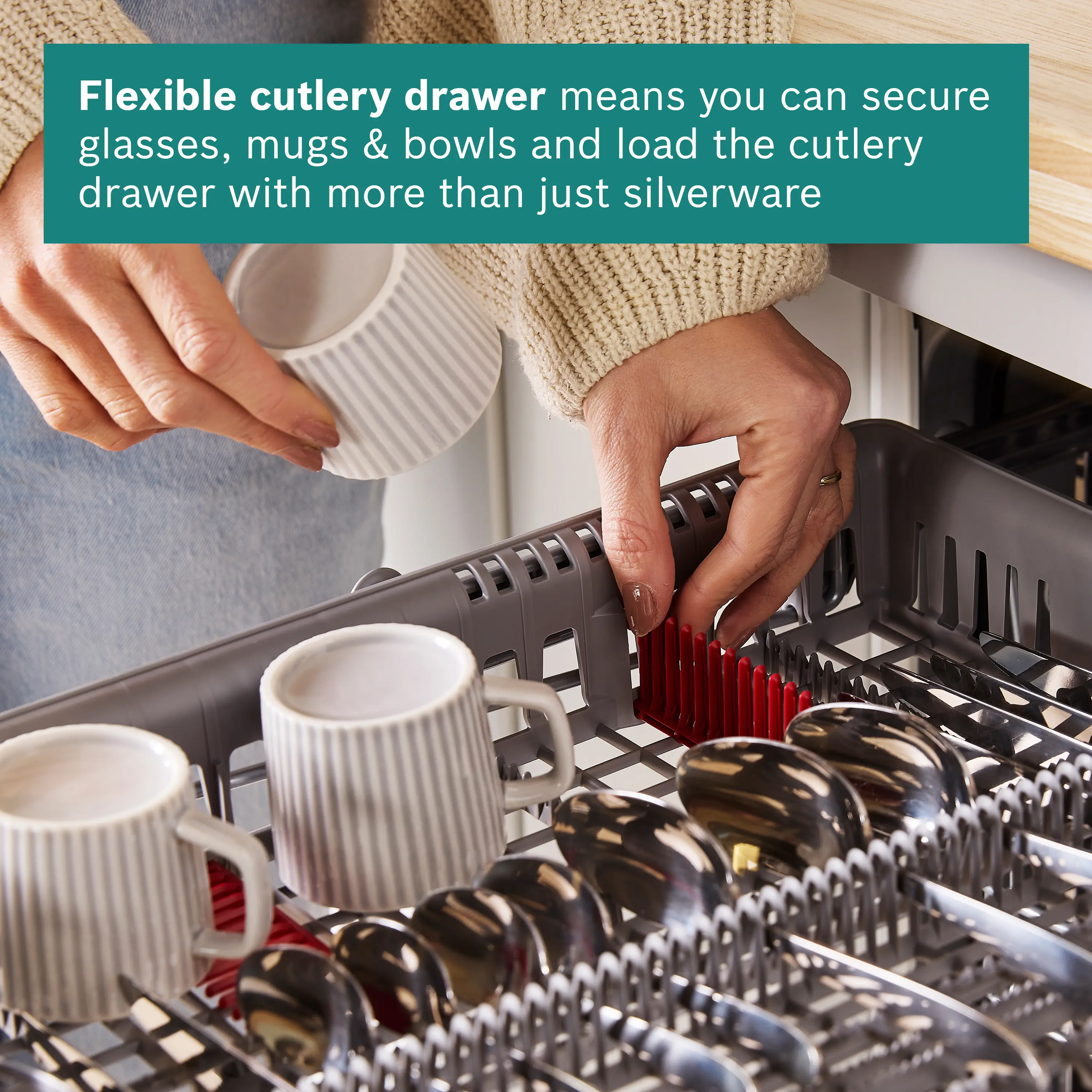 Bosch Series 4 Fully-integrated dishwasher 60 cm Variable hinge thumbnail image